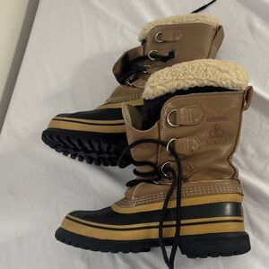 Sorel Caribou Kaufman Tan and Black Boots